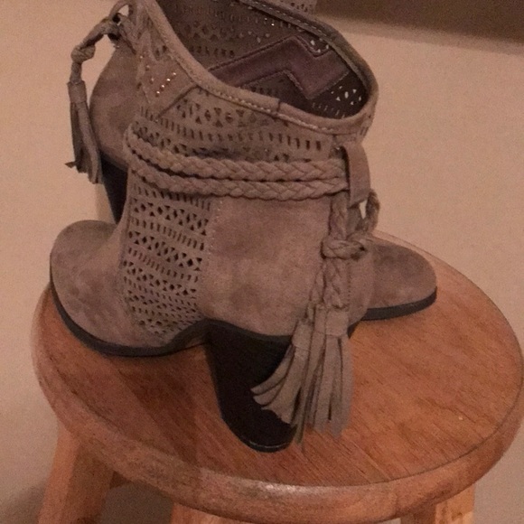 SOLD Booties - Picture 3 of 4